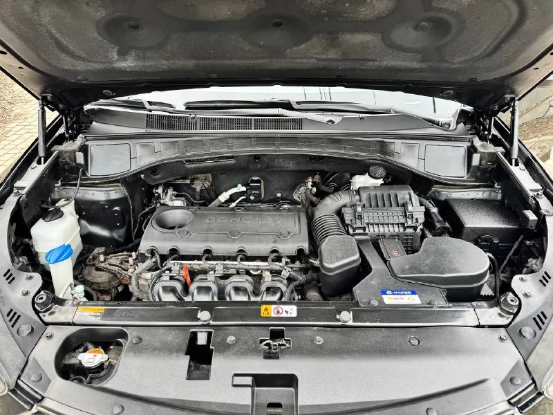 Hyundai santa fe 2016 года 2 владельца официальна куплена в автосалоне 2.4 бензин 136.000 км пробег оригинал хорошая комплектация безопасность вся целая состояние нового авто в дтп не участвовала не бито, не крашеная торг у капота 2.350.000₽ +79493829905 📲 tg: aut⭕️time dnr 📞 звоните: +7(949)3829905 - фотография - 8