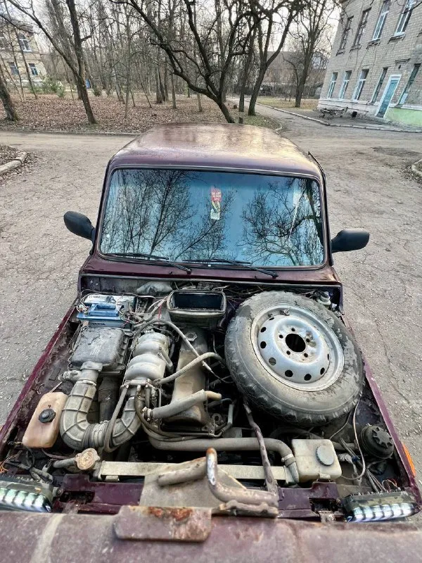 В продаже нива 2008 год инжектор двигатель идеально работает коробка не выбивает ходовая идеальная раздатка работат отлично масло все поменены очень хорошая музыка играет очень хорошо дно в идеале машина на учете краснодарская очень хороший свет настроен лед лампы перед зад хорошая резина на титановых дисках салон чистенький аккуратный техника отличная пороги целый без ржавчин осмотр макеевка донецк по желанию могу пригнать куда нужно в продаже есть еще 3 нивы (карбюраторы и инжекторы) +7 (949) 638-01-13 цена 295 000 - фотография - 8