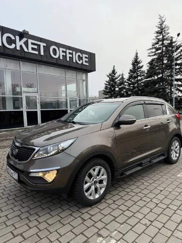 Продам kia sportage год выпуска 2014 родной пробег 213 000 мотор 2 л бензин двс двигатель после капитального ремонта ! коробка автомат цена 1 480 000 вся в родном окрасе коробка автомат комплектация люкс +79497934920 - фотография - 1