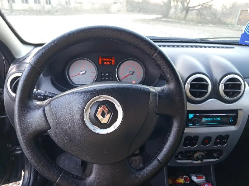 Продам renault sandero (renault сандеро) 2011 года, с пробегом 210 тыс. , двигатель 1.6., резина шипованная зимняя, коробка механика, автомобиль обслужен, кузов крепкий, салон аккуратный. комплектация: - подогрев зеркал, подогрев сидений, электро регулировка зеркал, кондиционер, противотуманки, 4 стеклоподъёмника, центральный замок, фаркоп, подушки безопасности, простенькая музыка. цена 520 торг у капота. осмотр в старобельске. антон, 📞 +79592792787 📞 звоните: +7(959)2792787 - фотография - 5