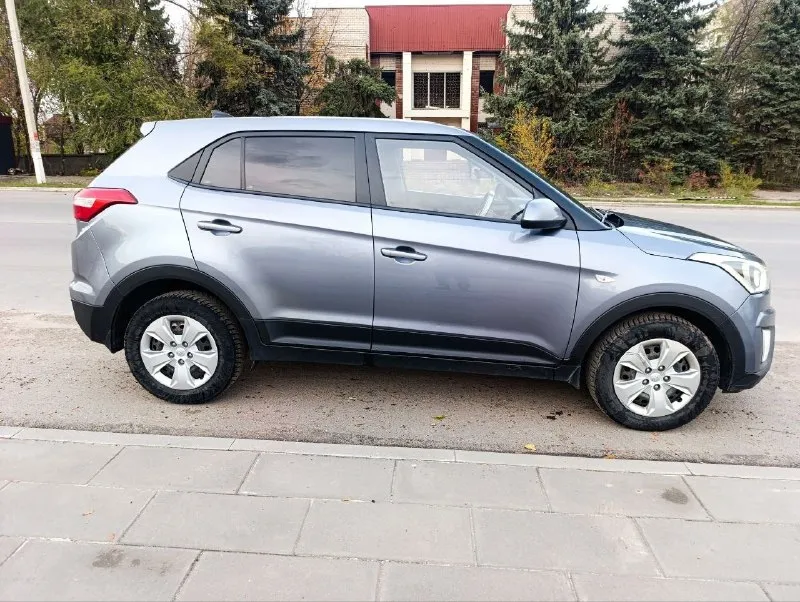 Продам hyundai крета 18 год 1.6акпп состояние отличное 2 хоза пробег 100 комплектация кондиционер подогрев сидений эур абс есп блютуз эл стекло подъемник и тд цена 1 670 т р возможен обмен на обмен дороже тел+79591348924 👤 📞 звоните: +7(959)1348924 - фотография - 9