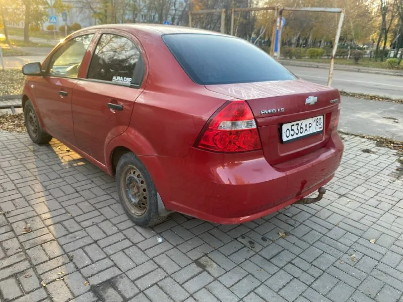 Chevrolet авео 2008год 1.5 мотор - бензин механика 5 ст. пробег 210 000км. в хорошем техническом состоянии, мотор и коробка без нареканий( 2000 км назад поменяны все масла, сцепление, верталётик ) электрика вся рабочая. салон в хорошем состоянии. гур(рейка была перебрана 2000 км назад, жидкости заменены)летняя и зимняя резина (лето диски) по кузову не гнилой, дно, пороги все целое, ничего варить не надо. из нюансов лобовое. хорошая музыка, магнитола аура, 3 пары сильвестров, усь аса спорт(продажа с музыкой), все работает. печка дует юридически, оформление без проблем я хозяин. (фаркоп вписан) цена‼️420000. осмотр донецк. машина бралась с салона в одной семье, по телефону расскажу больше. +79495591516 📞 звоните: +7(949)5591516 - фотография - 4