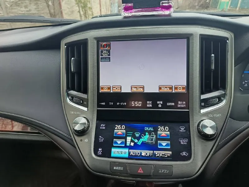 Toyota crown hybrid 4wd (2014). настоящий японский рояль. продаю культовый полноприводный седан для... - фотография