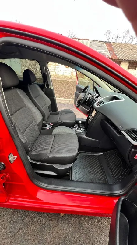 Здравствуйте продам peugeot 207 2010 год, в собственности уже давно, я второй владелец вложений никаких не требует, автомобиль полностью обслужен и готов к дальнейшей эксплуатации, двигатель, коробка передач абсолютно без нареканий, никаких не исправности нет, работает все в штатном режиме в дтп не участвовала, в комплекте колеса зима/лето, за машиной ухаживала, и своевременно обслуживала, сигнализация с автозапуском, хорошая мультимедиа, камера заднего вида. за машину не стыдно готова на любые проверки, подробно на все вопросы отвечу по телефону +7949684-48-38 цена 510 000₽. 📞 звоните: +7(949)6844838 - фотография - 7