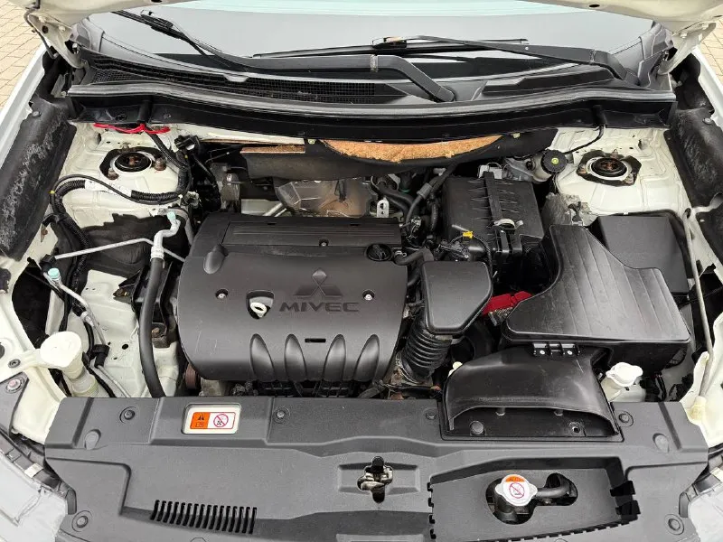 Продам mitsubishi outlander 2.0 бензин год выпуска 2016 состояние идеальное. полный привод рабочий без рыжиков сервисные книги. вложений не требует! любое оформление! я втарой хозяин! салон не затертый не порваный резина новая зимняя авто полностью обслужена до мелочей мотор работает ровно. коробка переключает идеально климат контроль работает все жидкости заменены! стекла все родные. каждая кнопка работает) цена 1.500₽ +7-949-794-46-27 остольные вопросы по телефону звоните в любое время. - фотография - 10