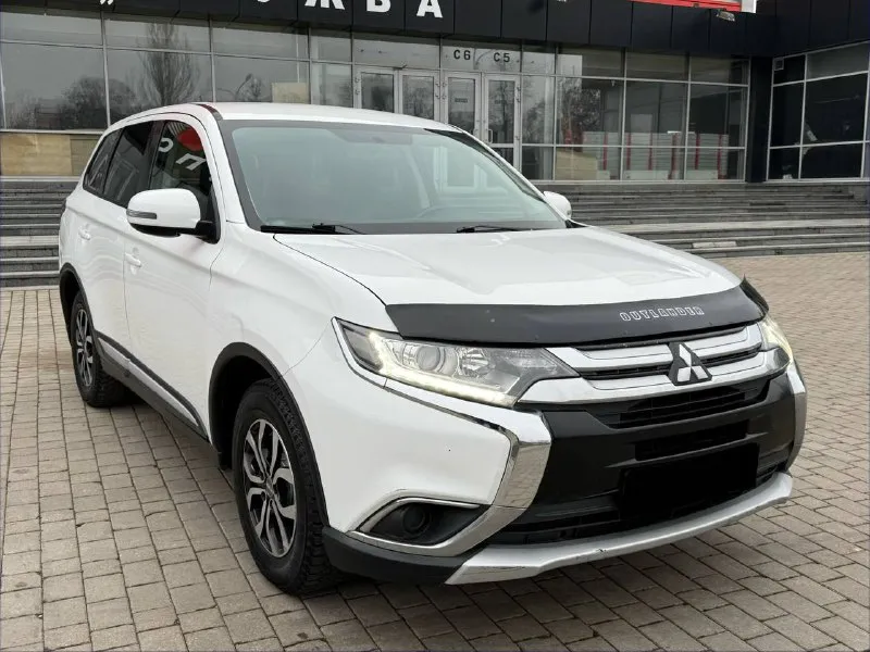 Продам mitsubishi outlander 2.0 бензин год выпуска 2016 состояние идеальное. полный привод рабочий без рыжиков сервисные книги. вложений не требует! любое оформление! я втарой хозяин! салон не затертый не порваный резина новая зимняя авто полностью обслужена до мелочей мотор работает ровно. коробка переключает идеально климат контроль работает все жидкости заменены! стекла все родные. каждая кнопка работает) цена 1.500₽ +7-949-794-46-27 остольные вопросы по телефону звоните в любое время. - фотография - 2