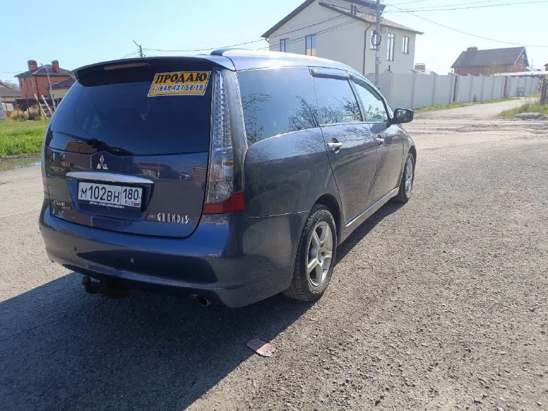 Продам свой личный автомобиль митсубиси грандис 2007 г. в 2.0 турбо дизель, механика 6-ступка,7 мест, машина в отличном состоянии,2 тыс км назад была замена грм и помпы, также сразу заменил масло и все фильтра включая топливный, масло меняю каждые 8 тыс, новые тормозные диски, колодки и суппорта, шаровые, замена шруза, замена свечей накала, новая зимняя резина, полный электро пакет, климат контроль, круиз контроль, подогрев сидений, бортовой компьютер, цена 799 тыс. торг. осмотр город донецк тел +79494375616 - фотография - 5