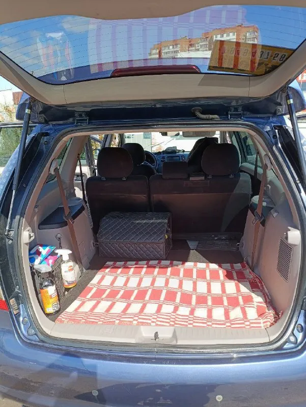 Продам свой личный автомобиль митсубиси грандис 2007 г. в 2.0 турбо дизель, механика 6-ступка,7 мест, машина в отличном состоянии,2 тыс км назад была замена грм и помпы, также сразу заменил масло и все фильтра включая топливный, масло меняю каждые 8 тыс, новые тормозные диски, колодки и суппорта, шаровые, замена шруза, замена свечей накала, новая зимняя резина, полный электро пакет, климат контроль, круиз контроль, подогрев сидений, бортовой компьютер, цена 799 тыс. торг. осмотр город донецк тел +79494375616 - фотография - 6