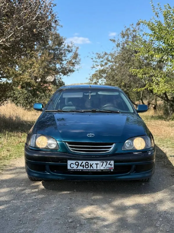 Продам toyota avensis 1.8, 1998 пробег 320 000 бензин, передний привод рабочая лошадка, на ходу 250... - фотография