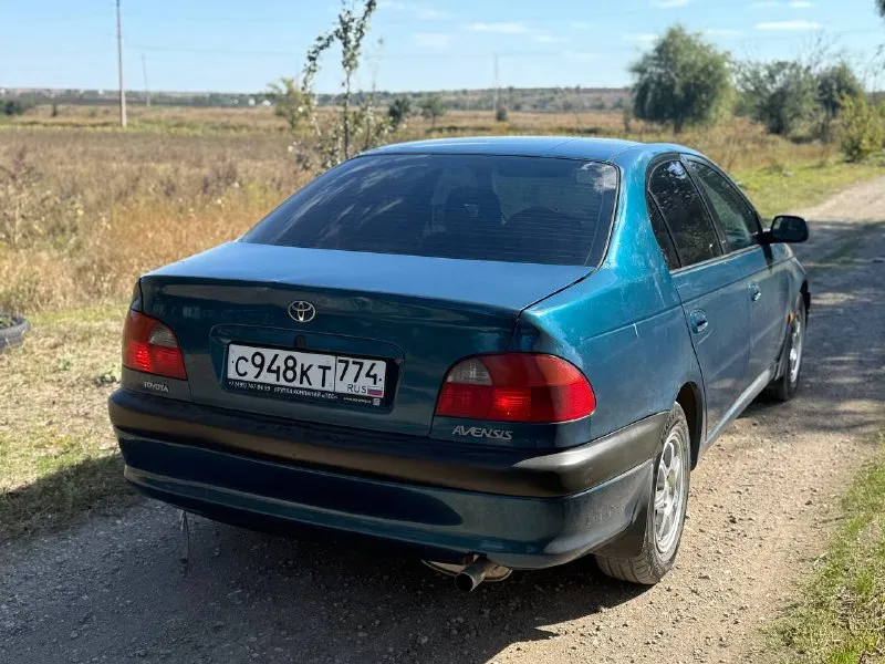 Продам toyota avensis 1.8, 1998 пробег 320 000 бензин, передний привод рабочая лошадка, на ходу 250 000 р. все вопросы по телефону +79496339618 - фотография - 2