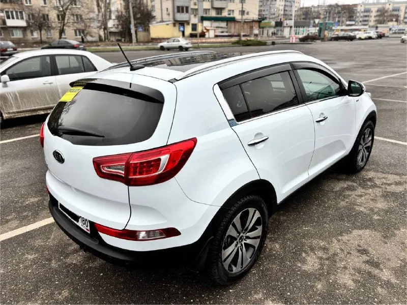 🚗 Kia sportage
Продам kia sportag premium
Год: 2012
Тип кпп: автоматическая
Пробег: 157.000
Комплектация максимальная!
Привод полный
Мотор-2.0 бензин
Стекла все родные !
2 Комплекта резины зима лето !
Автозапуски !
Продам свой личный автомобиль в отличнейшем состоянии, авто обслужена для себя! Все ключи, брелки все комплектное !
Согласен на любые проверки
Комплектация самая полная для данного автомобиля вплоть до авто парковки понарамы и штатного ксенона, обслужена полностью, масла фильтра все поменяно 2т. С км назад полный привод в новом состоянии. Много писать что делал и какая комплектация!
Продажа только с переоформлением в мрэо! Местный учет 180!
Доки все оригинал
Территориально нахожусь г. Донецк
Цена: 1.420.000.торг
📞🇷🇺Звоните: +79495905326 - фотография - 5