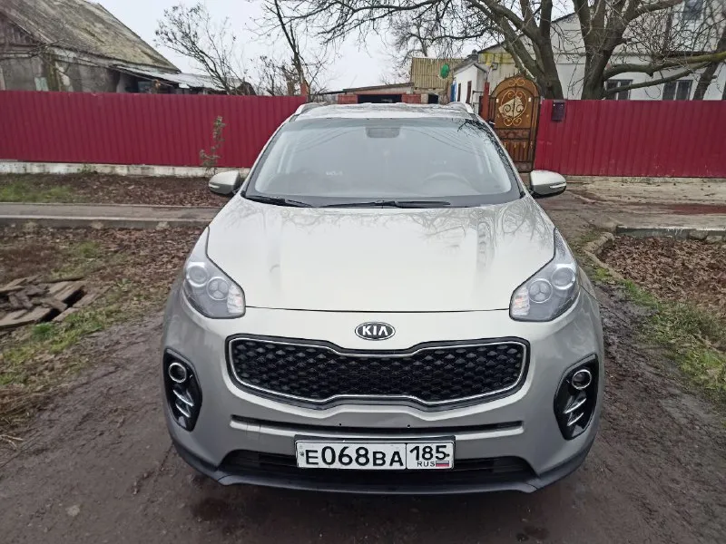 Продам: kia sportage
Год выпуска: 2016
Объем двигателя: 2л 150л/с
Привод: полный
Мкпп
Пробег: 204000 км
Машина в достойном, ухоженном состоянии, вложений не требует, сел и поехал, в хорошей комплектации: есть датчики давления в шинах, датчик, света, дождя, помощники, системы безопасности и много чего другого!
Машина эксплуатируется бережно, замена масла и фильтров каждые 5-6 тысяч, двигатель работает ровно, масло не жрёт, от замены до замены на том же уровне, заменены лампы в освещение на более мощные светодиодные, даже лампа освещения заднего хода светит как ближний свет, установленны пороги-подножки для более комфортной посадки, с машиной так же отдам свежий комплект летней резины, оригинальное прицепное и ещё всякие расходники: новые стойки стабилизатора и т. Д.
Цена 2.4 🍋
Быстрому покупателю, адекватный торг🤝
Осмотр: г. Мариуполь, пгт розовка
Контакты:
Т. +79497192597
📲 Tg: @lexxx1987
📞 Звоните: +7(949)7192597 - фотография - 1