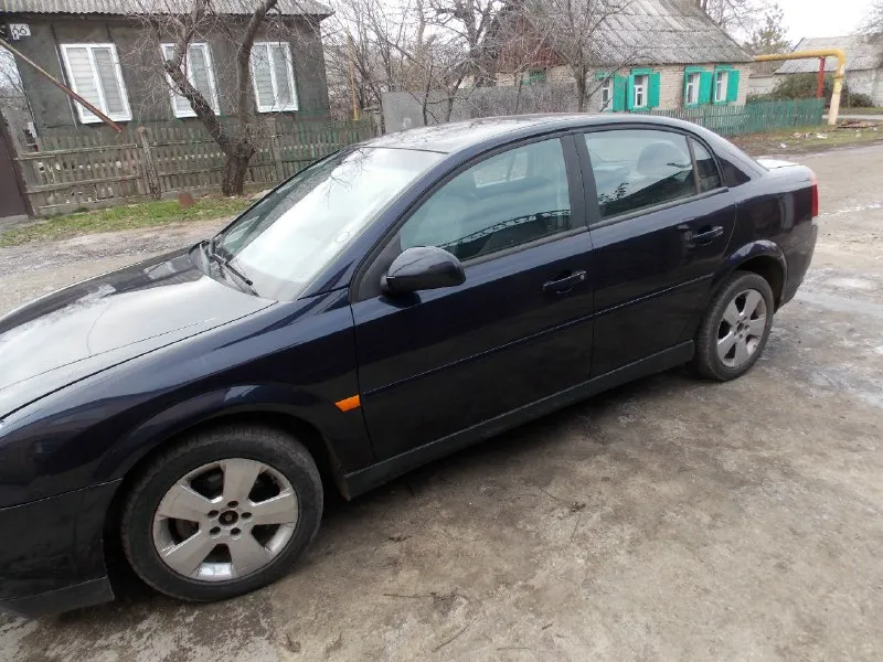 Цена 310 тыс. рубл. срочная продажа живой opel вектра 2003 года выпуска, на полном ходу, объем двигателя 1.8 куб. , документы в порядке. причина продажи, покупался как подменный, в данный момент стоит без дела. кузов в хорошем состоянии на "4", все таки 22 года автомобилю. красить ничего не надо, цена дырявой приоры. двигатель не дымит, ходовая, мкпп в порядке. подробнее по телефону: +79490865284.место нахождения г. иловайск 📞 звоните: +7(949)0865284 - фотография - 5