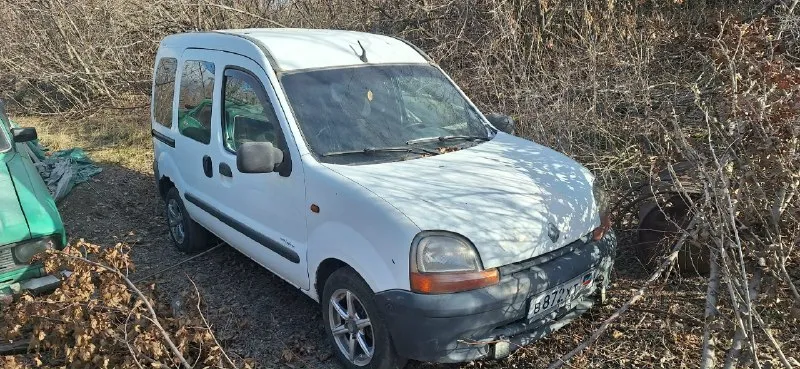 Продам на разбор или восстановление. renault кенго 1.9 1997г. проблемы с тнвд или с топливной и стар... - фотография