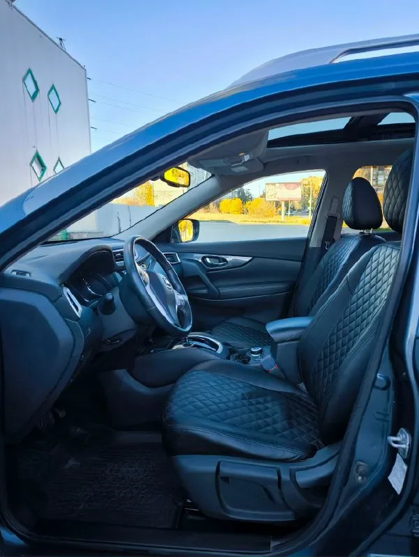 Продаю x-trail ✅ 2017 год ✅пробег: 159 000 км ✅объем: 2.0 л, 144 л. с. ✅ полный привод ✅цена: 1 770 000 ✅телефон: +7 949 561 53 41 двухзонный климат-контроль, датчик дождя, датчик света, навигационная система, панорамная крыша + люк, подогрев зеркал, лобового стекла, мультируль, круиз-контроль, кнопка старт/стоп с бесключевым доступом, камера заднего вида / круговой обзор 360°, сенсорный экран мультимедиа, bluetooth, usb, система стабилизации, антипробуксовка. технически обслужен по регламенту все жидкости и фильтры заменены вовремя в салоне не курили, аккуратная эксплуатация, гаражное хранение 📞 звоните: +7(949)5615341 - фотография - 4