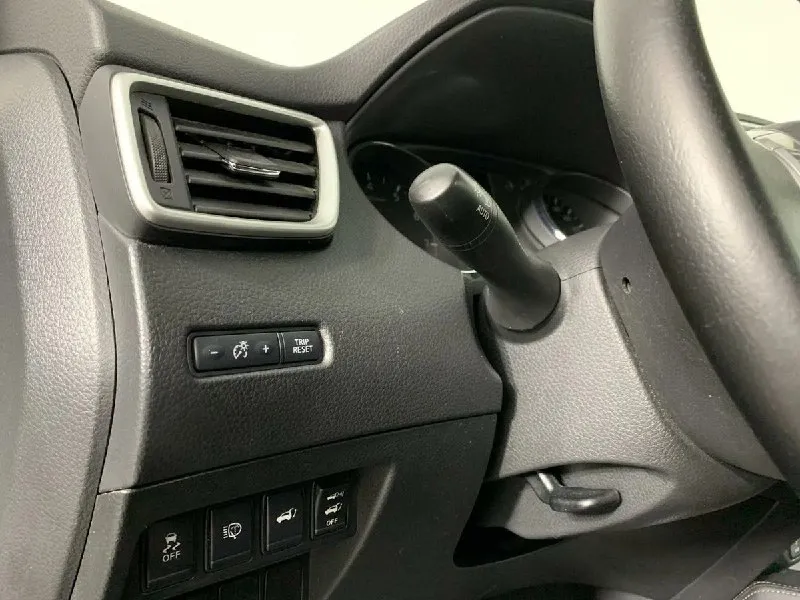 Продаю x-trail ✅ 2017 год ✅пробег: 159 000 км ✅объем: 2.0 л, 144 л. с. ✅ полный привод ✅цена: 1 770 000 ✅телефон: +7 949 561 53 41 двухзонный климат-контроль, датчик дождя, датчик света, навигационная система, панорамная крыша + люк, подогрев зеркал, лобового стекла, мультируль, круиз-контроль, кнопка старт/стоп с бесключевым доступом, камера заднего вида / круговой обзор 360°, сенсорный экран мультимедиа, bluetooth, usb, система стабилизации, антипробуксовка. технически обслужен по регламенту все жидкости и фильтры заменены вовремя в салоне не курили, аккуратная эксплуатация, гаражное хранение 📞 звоните: +7(949)5615341 - фотография - 8