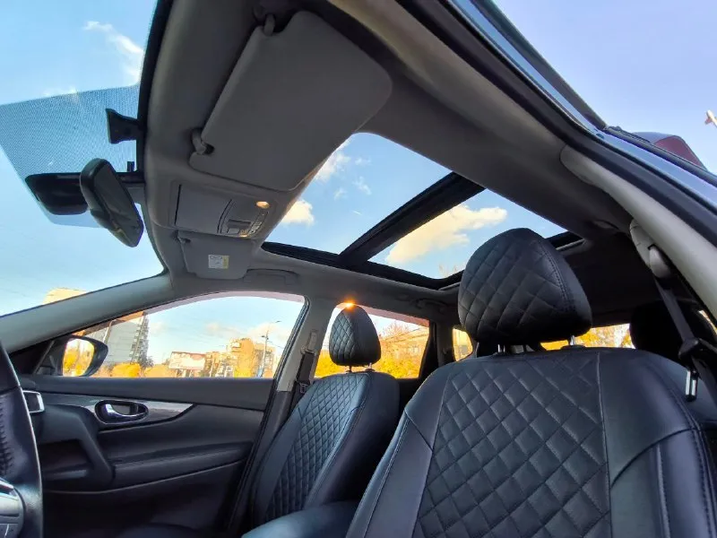 Продаю x-trail ✅ 2017 год ✅пробег: 159 000 км ✅объем: 2.0 л, 144 л. с. ✅ полный привод ✅цена: 1 770 000 ✅телефон: +7 949 561 53 41 двухзонный климат-контроль, датчик дождя, датчик света, навигационная система, панорамная крыша + люк, подогрев зеркал, лобового стекла, мультируль, круиз-контроль, кнопка старт/стоп с бесключевым доступом, камера заднего вида / круговой обзор 360°, сенсорный экран мультимедиа, bluetooth, usb, система стабилизации, антипробуксовка. технически обслужен по регламенту все жидкости и фильтры заменены вовремя в салоне не курили, аккуратная эксплуатация, гаражное хранение 📞 звоните: +7(949)5615341 - фотография - 9