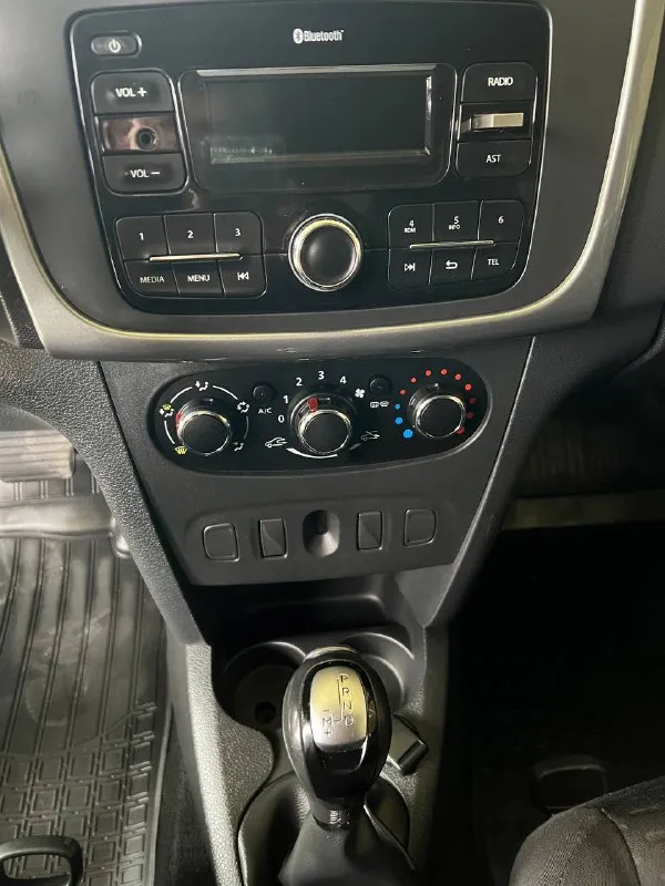 Продам reno logan 2019 г в состоянии нового авто! 1:6 коробка-автомат пробег -102 км год-2019 продам renault логан с супер состоянии, делать ничего не нужно, масла фильтра заменены!2 ключа, центральный замок, подогревы, электро регулировщик фар, лед фары, обработана и обезшумлена! резина новая зима!❄️ машина в родном окрасе цена 1 🍋 15₽ тел 79494162203 в таком состоянии машину не найти!!! донецк/макеевка 📲 tg: @genyaaaaa 📞 звоните: +7(949)4162203 - фотография - 6