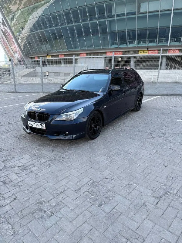 Продается bmw e-61 530d m57n2 2006г. 304535 пробег. в донецке с 2022г. один хозяин, цепи заменены, егр заглушен, саженый удален, downpipe, прошита stage-1, демпфер заменен, все прокладки заменены, масло в коробке заменено, турбина заменена, вся золовка сделана, проще написать чего на делал за это время, почти все акты выполненных работ есть, два комплекта дисков с резиной, климат работает, радиатор кондиционера заменен. по комплектации: бесключевой доступ, проекция, спорт сиденья полностью электро с памятью, панорама не течет, большой монитор русифицирован, едет очень бодро. 1300000 +79494181253, телега на этом же номере. - фотография - 2