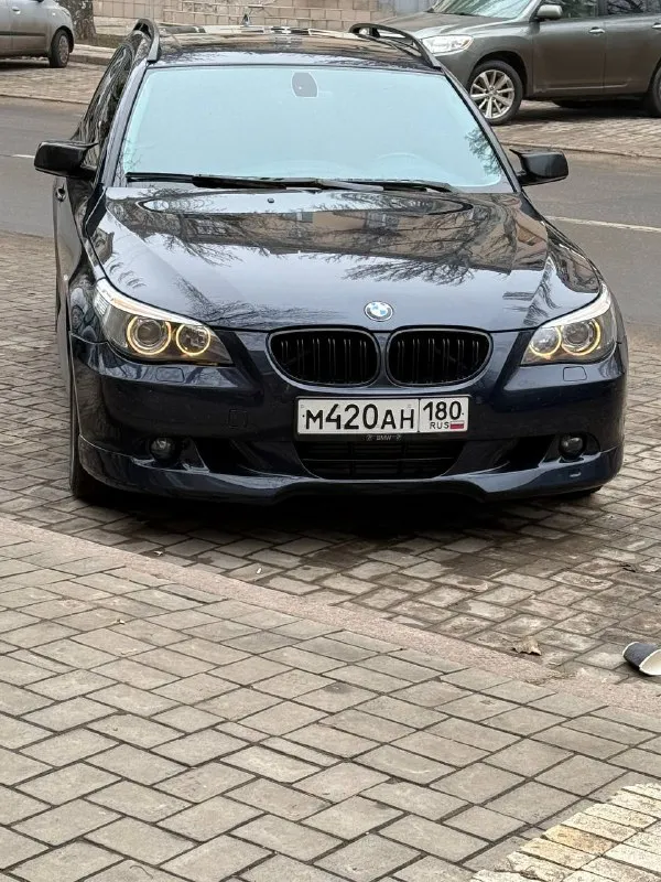 Продается bmw e-61 530d m57n2 2006г. 304535 пробег. в донецке с 2022г. один хозяин, цепи заменены, егр заглушен, саженый удален, downpipe, прошита stage-1, демпфер заменен, все прокладки заменены, масло в коробке заменено, турбина заменена, вся золовка сделана, проще написать чего на делал за это время, почти все акты выполненных работ есть, два комплекта дисков с резиной, климат работает, радиатор кондиционера заменен. по комплектации: бесключевой доступ, проекция, спорт сиденья полностью электро с памятью, панорама не течет, большой монитор русифицирован, едет очень бодро. 1300000 +79494181253, телега на этом же номере. - фотография - 8
