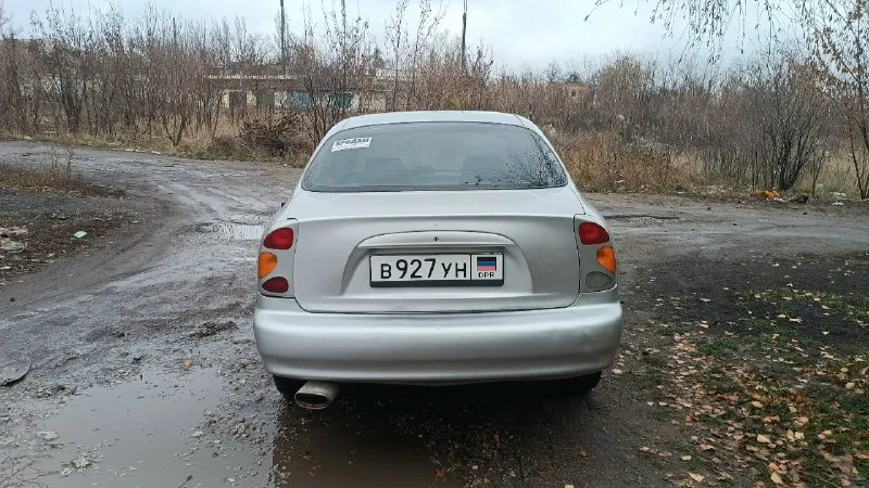 Срочно! ланос 2006г 1.5 механика, пробег 170тыс. кондиционер, гур, все 4 эл. стеклоподьемники, сзади тоже, эл. регулировка зеркала. авто чипован, резвый тянет будь здоров, двигателю ещё жить и жить нареканий нету, кпп всё четенько переключает, ручник держит, печка греет а вот кондёр заправить нужно фрион отдам, новое масло с фильтром, воздушный фильтр, топливный фильтр, тормозные колодки, обслужены суппорта и прокачана новая тормозуха, 4й диск есть ударен, нужно в ремонт его, и подключить камеру заднего вида провода протянуты. авто местный не пригон, с салона в одних руках, пробег родной, с места рвет и тянет будь здоров ланосы 1.6 курят в стороне. осмотр макеевка черёмушки цена 190 торг уместен +79490040934 +79494396010 телеграм 📞 звоните: +7(949)0040934 - фотография - 4