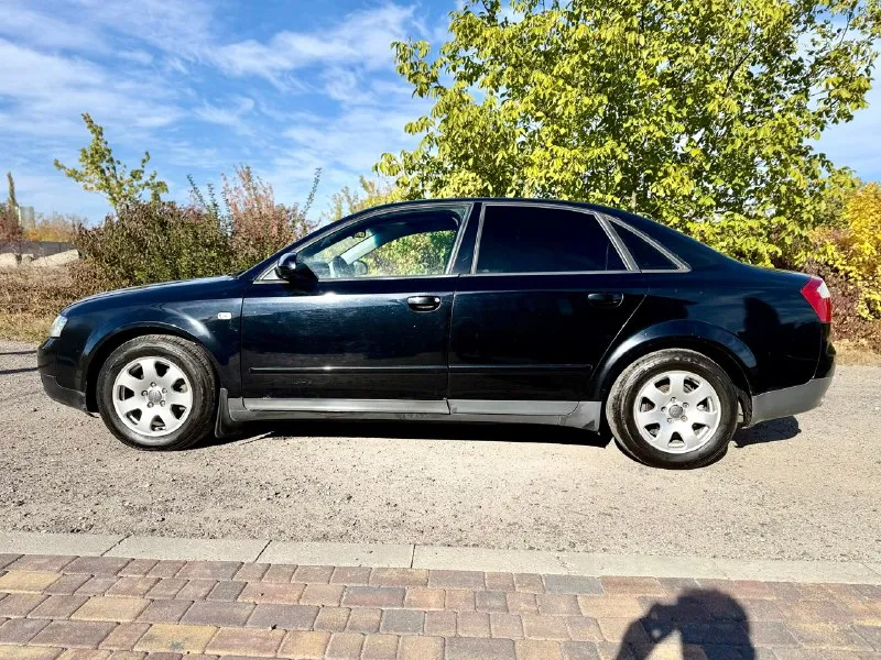Продам audi a4b6 2001 год мотор - 2.0 пробег - 404 334 кпп- механика ( масло недавно менял) передний... - фотография