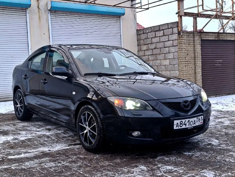 Продам mazda 3 ( рестайлинг) 2006 года выпуска 1.6 кпп: механика пробег 280 тыс. км автомобиль в отличном состоянии. 4 владельца бережное эксплуатация, полностью обслужена. и коробка в идеальном состоянии. новая тормозная система. вложений не требует!!! салон опрятный, кузов без коррозии, отполирован и покрыт керамикой. машина в хорошей комплектации: климат-контроль, подогрев сидений, 4 стеклоподъёмника, электро зеркала, мультируль, система андроид ( хорошая акустика), зеркало с видео наблюдением, сигнализация с автозапуском. новая зимняя резина+ комплект летней резины. документы в полном порядке без арестов и штрафов. цена 640.000₽ ( торг уместен) осмотр г. донецк все вопросы только по телефону📲 +79493830348 📲 tg: @bume_r 📞 звоните: +7(949)3830348 - фотография - 3