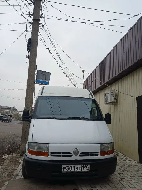 Продам грузовой бус renault master 1999г. в двигатель 2.8 атмосферный. двигатель стоит контрактный с минимальным пробегом 30т. км. авто полностью обслужено. , новая руль. рейка, блины, колодки, акб, вся ходовка, новая резина, повариный пол и бока. авто делалось для себя, вложен можно сказать ещё один бус. документы в порядке, я хозяин авто. машина простая в обслуживании и не прихотливая, запчасти доступные. смешанный расход топлива 8л. на 100км. вместительны грузовой отсек длина 2.65., ширина 1.75., высота 1.7м. территориально нахожусь г. шахтёрск +79493260226. телеграм на этом же номере. цена 730 000₽ небольшой торг при осмотре. машиной будете довольны. 📞 звоните: +7(949)3260226 - фотография - 3