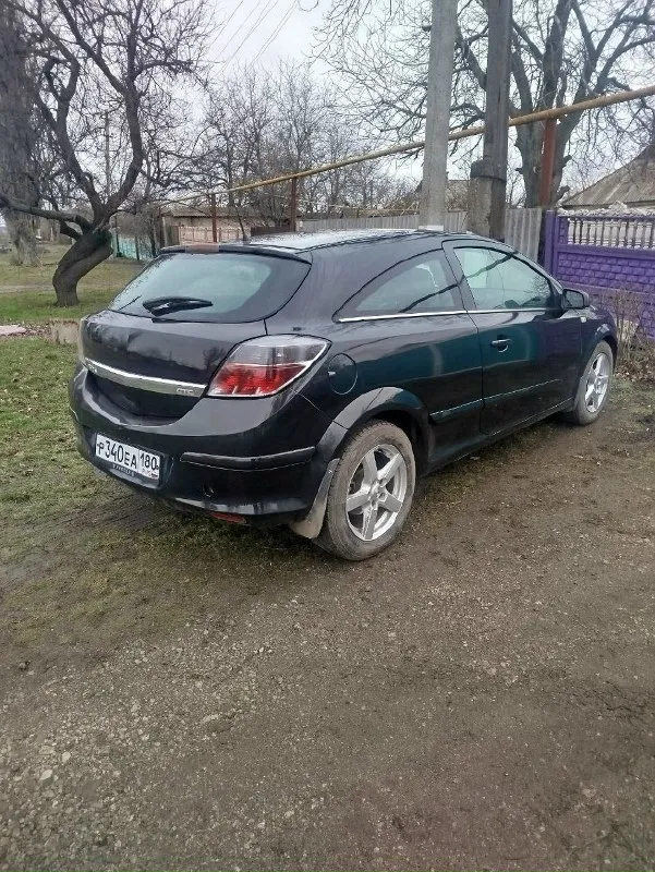 Opel астра h gtc год 2006 пробег 233211 цвет черный цена 390.000т. руб торг у капота +7 (949) 793-87-16 📞 звоните: +7(949)7938716 - фотография - 4