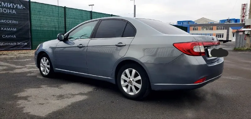 Продам шевролет эпику 2012 год механика 2 литра самый надежный двигатель и коробка беспроблемный пробег 185.000. машина в идеальном состоянии в родном окрасе за исключением 1 крыла косметика без дтп машина без ржавчины без жучков и прочих недостатков стекла вокруг заводские двигатель коробка ходовая всё в отличном состоянии машина обслужена без вложений 2 комплекта резины 2 ключа с автозапуском и многое другое документы хрустально чистые остальная информация по телефону цена 760.000 тор. т +79494932503 +79490036029 - фотография - 4