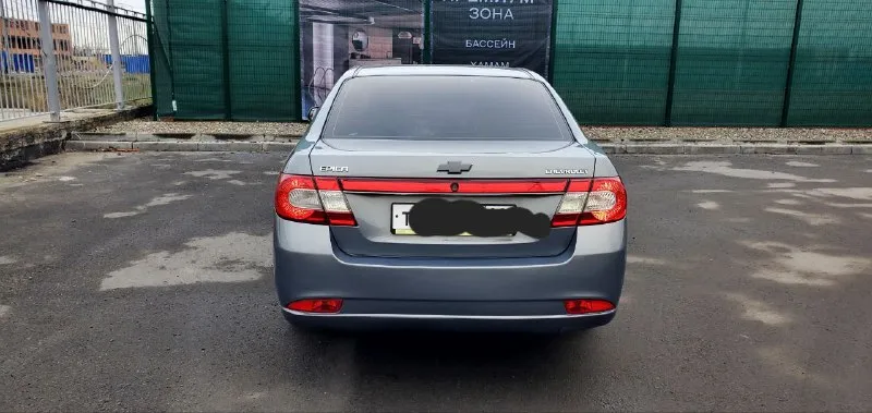Продам шевролет эпику 2012 год механика 2 литра самый надежный двигатель и коробка беспроблемный пробег 185.000. машина в идеальном состоянии в родном окрасе за исключением 1 крыла косметика без дтп машина без ржавчины без жучков и прочих недостатков стекла вокруг заводские двигатель коробка ходовая всё в отличном состоянии машина обслужена без вложений 2 комплекта резины 2 ключа с автозапуском и многое другое документы хрустально чистые остальная информация по телефону цена 760.000 тор. т +79494932503 +79490036029 - фотография - 5