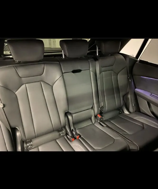 Audi q8 3.0 at 2023,s-line, гибрид, комплектация prestige. 55 tfsi quattro tiptronic (340 л. с.). мягкий гибрид. пробег 18000 км, цена 10100000 руб. .пригнан октябрь 2024г, растаможен, владельцев по птс: 1, два комплекта ключей оригиналы, состояние автомобиля и ходовой идеальное, диски r22" тонирован и в бронепленке, светодиодные поворотные лазерные фонари matrix hd, проекция на лобовое стекло, русский язык, диски r-22 максимальная комплектация отсутствует только камера ночного видения, парковочный ассистент рlus с автоматической парковкой, камера 360,пневмоподвеска. и т. д, полное то, все вопросы по телефону александр +7(949)0122200 📲 tg: אלכסנדר александр 📞 звоните: +7(949)0122200 - фотография - 3