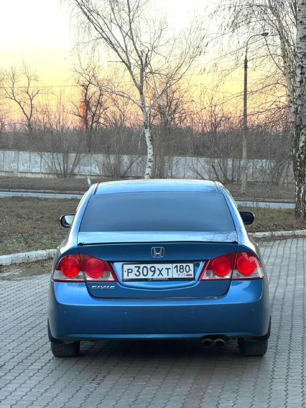 Honda civic 4d 2008 год 1.8 aisin пробег 300т машина на полном ходу вложений не требует, резина зима, работают все функции, мотор не дымит, коробка работает идеально, ходовую пересыпали недавно, документы в порядке, кузов без рыжиков и гнили, донецк киевский район, 670 тысяч торг уместен, обмен интересует, тел+79493152333 📞 звоните: +7(949)3152333 - фотография - 6