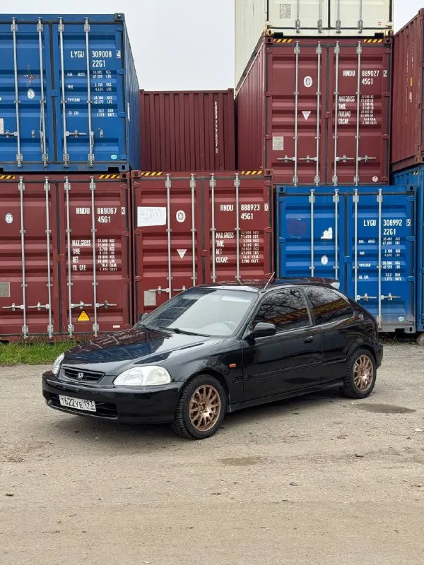 Продам honda civic vtec машина в хорошем состоянии, на полном ходу, без каких либо нареканий, на зимней резине. мотор d15b3stage 140 сил🔥 машина реально едет, дарит невероятные эмоции. ни гнилая, ни ржавая, свеже крашенная. мотор капиталился, пробег 10тыс км после капиталки. на учете, никаких проблем с переоформлением не будет. машина находится в донецке. цена:390.000 +79493421572 или телеграмм @m9unek - фотография - 2