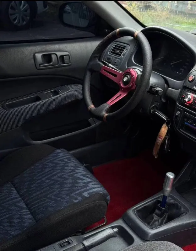 Продам honda civic vtec машина в хорошем состоянии, на полном ходу, без каких либо нареканий, на зимней резине. мотор d15b3stage 140 сил🔥 машина реально едет, дарит невероятные эмоции. ни гнилая, ни ржавая, свеже крашенная. мотор капиталился, пробег 10тыс км после капиталки. на учете, никаких проблем с переоформлением не будет. машина находится в донецке. цена:390.000 +79493421572 или телеграмм @m9unek - фотография - 6