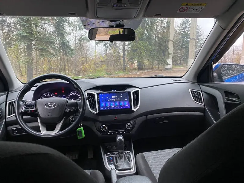 Продам семейный авто хюндай крета 1.6 бензин год выпуска 2018 состояние идеальное. без вмятин царапин, рыжиков п прочего пробег 107 тыс км оригинального. очень красивый цвет сигнализация starline вложений не требует! любое оформление! я втарой хозяин! салон не затертый не порваный резина новая зимняя авто полностью обслужен до мелочей мотор работает тихо без посторонних звуков (делал эндоскопию состояние как на новом авто). коробка переключает идеально, плавно климат контроль работает все жидкости заменил в т. ч. в коробке ! стекла все родные. автомобиль мягкий, комфортный с небольшим расходом бензина, по городу 8л ) цена 1.680₽ +79493489143 остольные вопросы по телефону, торг - фотография - 4