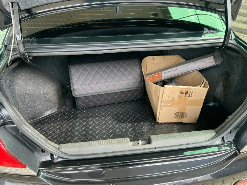 Mitsubishi lancer 1.6 год выпуска: 2007 двигатель: 1.6 л коробка передач: механика привод: передний ✅ техническое состояние: нареканий нет, машина на уверенном ходу! ✅ комплектация: - кондиционер - электростеклоподъемники - подогрев сидений - регулировка зеркал - центральный замок 🔹 салон: ухоженный, 2 комплекта ключей, 2 комплекта шин (лето/зима). 🔹 лкп: есть незначительные нюансы (рыжики). 📄 документы: чистые, проблем нет. 🔍 проверки: возможны за ваш счет. 💰 цена:340 000руб(торг у капота) 📍 город: донецк 📞 контакты: +7 949 370 34 84 📞 звоните: +7(949)3703484 - фотография - 6