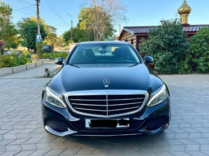 Продам mercedes 180 c class 2015 года. куплен в 2016г, ключь авто официальный, европа в жирной компл... - фотография
