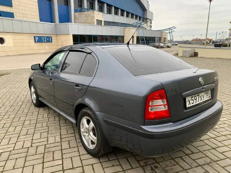 Skoda octavia tour 1.6 год 2009 пробег 206т родной все стёкла заводские 3 хозяина автомобиль полностью обслужен все четыре стойки новые рычаги новые сцепление новые резина новая грм помпа всё свежее тормозная система также обслужена мотор работает идеально возможен обмен в общем пишите звоните +79496347909 г. мариуполь цена 600 срочно - фотография - 3