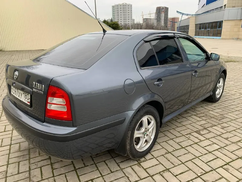 Skoda octavia tour 1.6 год 2009 пробег 206т родной все стёкла заводские 3 хозяина автомобиль полностью обслужен все четыре стойки новые рычаги новые сцепление новые резина новая грм помпа всё свежее тормозная система также обслужена мотор работает идеально возможен обмен в общем пишите звоните +79496347909 г. мариуполь цена 600 срочно - фотография - 5