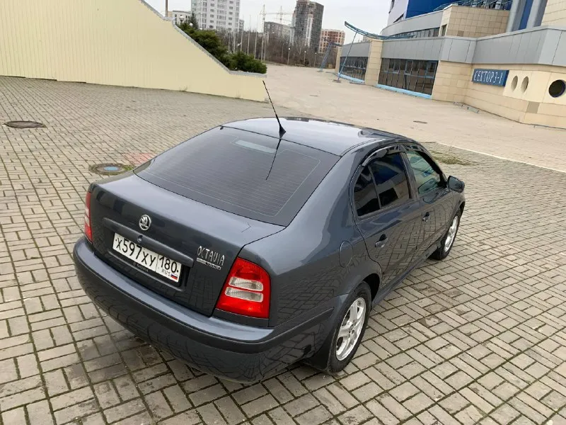 Skoda octavia tour 1.6 год 2009 пробег 206т родной все стёкла заводские 3 хозяина автомобиль полностью обслужен все четыре стойки новые рычаги новые сцепление новые резина новая грм помпа всё свежее тормозная система также обслужена мотор работает идеально возможен обмен в общем пишите звоните +79496347909 г. мариуполь цена 600 срочно - фотография - 7