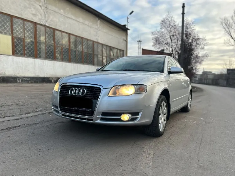 Audi a4 b7 2006г 2.0 cvt пробег 184 тыс мотор без нареканий, вариатор работает идеально, не пинается, не проскальзывает. кузов не гнилой и без рыжиков. дно и пороги все целое. из последнего в машине делалось: все рычаги, колодки, диски, кулаки, граната, задние стойки, радиатор печки, блок комфорта, датчик температуры. комплектация: двухзонный климат контроль, подогрев передних сидений, датчик света, 4эсп, регулировка зеркал. с авто в комплекте: резина зима и лето, 2 ключа, видео-регистратор. документы в порядке. полное переоформление. цена: 680 тыс +79495064409 - фотография - 8