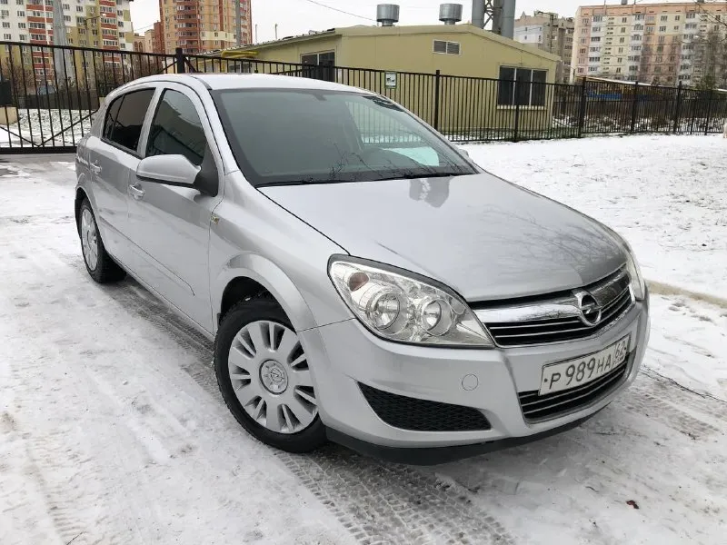 Opel астра 2007 гв 1.6 механика, авто в отличном состоянии, без дтп с родными пробегом, масло не ест не дымит, ходовка на отлично! кондей заправлен печка греет, автотека зелёная скину по запросу. цена 620₽. торг!!!. макеевка +79495051881 📞 звоните: +7(949)5051881 - фотография - 1