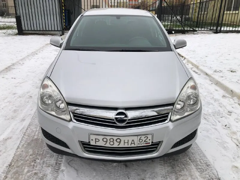 Opel астра 2007 гв 1.6 механика, авто в отличном состоянии, без дтп с родными пробегом, масло не ест не дымит, ходовка на отлично! кондей заправлен печка греет, автотека зелёная скину по запросу. цена 620₽. торг!!!. макеевка +79495051881 📞 звоните: +7(949)5051881 - фотография - 4