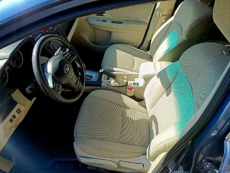 Продам subaru krosstrek 2013 г. в. мотор 2.0 без проблем каких-либо в паре с вариатором, полный привод. была произведена замена масла в двигателе, в коробке, в мостах, новая тормозная жидкость, только заменены шрусы, резинки стабилизатора (перед/зад), рулевые тяги, тормозные колодки. произведена чистка форсунок. салон после химчистки, обесшумленная вся машина (кроме крыши) комплектация:камера заднего вида, подогревы сидений, под рулевые лепестки, полностью функционирующий мультируль, круиз контроль, хорошо работающий климат контроль! авто обслужен полностью, без вложений! цена 1.2🍋торг осмотр г. торез +7 (949) 126-74-52 📞 звоните: +7(949)1267452 - фотография - 7