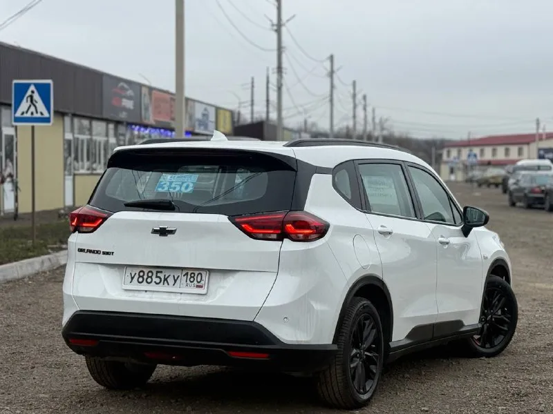 Продам совершенно новый 7 местный chevrolet orlando 2022 года выпуска. автомобиль имеет бензиновый мотор 1.3 турбо и автоматическую коробку передач. пробег автомобиля составляет 1000 км. машина находится в макеевке, цена 2,5 🍋, по всем вопросам обращайтесь по телефону +7 949 405 0767, телеграмм и вотцап на этом же номере если буду не доступен 📞 звоните: +7(949)4050767 - фотография - 10