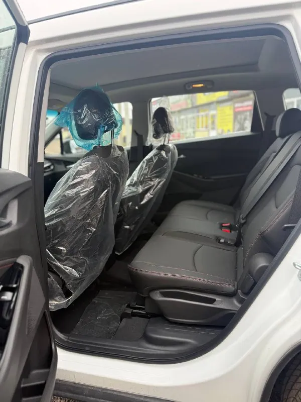 Продам совершенно новый 7 местный chevrolet orlando 2022 года выпуска. автомобиль имеет бензиновый мотор 1.3 турбо и автоматическую коробку передач. пробег автомобиля составляет 1000 км. машина находится в макеевке, цена 2,5 🍋, по всем вопросам обращайтесь по телефону +7 949 405 0767, телеграмм и вотцап на этом же номере если буду не доступен 📞 звоните: +7(949)4050767 - фотография - 8