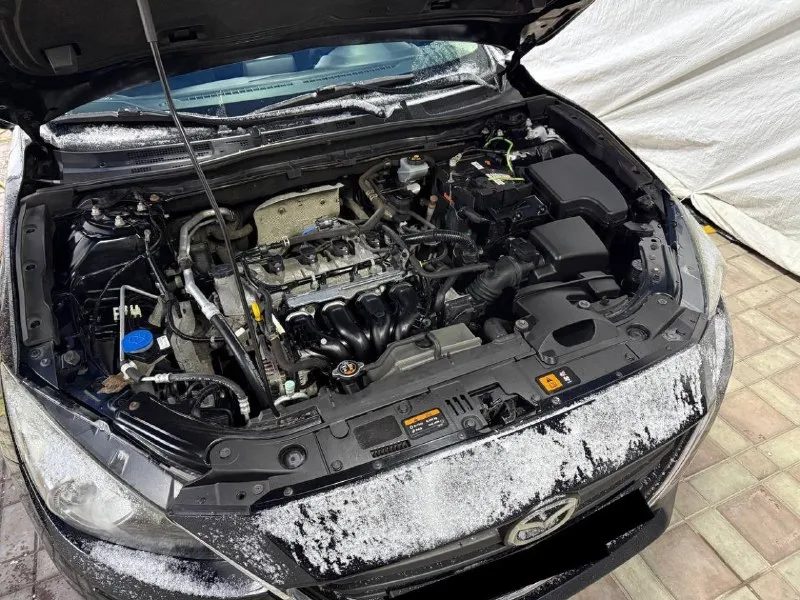 Mazda 3 (bm) 2013 года выпуска (куплена в 2014) двигатель - 1.6 at владельцы - 2 физ. лица за все время родной пробег - 144.000 км автомобиль в заводском окрасе техника в идеальном состоянии. ходовая без стуков и всего прочего, мотор на отлично, коробка работает шикарно. заказ наряды на обслуживание имеются. стоит сигнализация starline s96v2 c gps с автозапуском и приложением на телефоне, с возможностью удаленно заводить, глушить, открывать и тд. стоит хорошая музыка, устанавливали в студии звука «медведь» с подключением сабвуфера и доп динамиков в штатные места. +7(949)535-80-99 цена: 1.270.000₽ 📞 звоните: +7(949)5358099 - фотография - 4