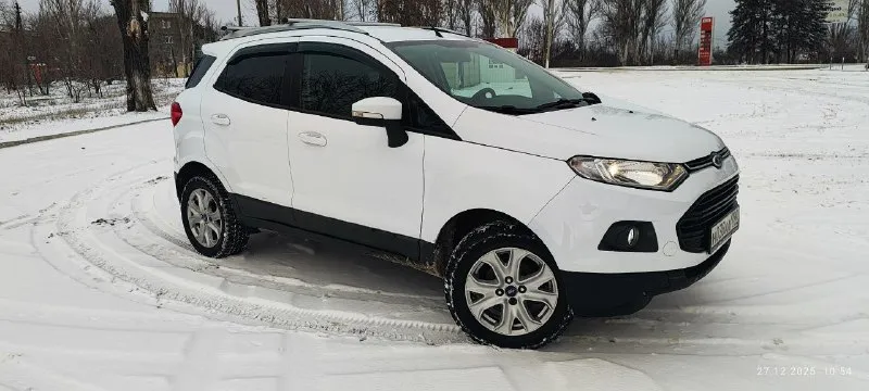 Ford ecosport 2016г. 1.6 на автомате. обслуженная машинка, делать ничего не надо. очень резвая и компактная. салон как новый. два собственника (девушки) 120000км реального. два комплекта резины и ключей. 990000₽ +79494628921 📲 tg: @eavtospros 📞 звоните: +7(949)4628921 - фотография - 4