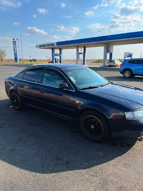 ❗️продам audi a6 с5 ❗️ ✅объем 1.8 турбо🚀 ✅год выпуска: 2000 год ✅из документов: птс; стс; дкп. я собственник (второй владелец) ✅комплектация: 4 эл. стеклоподъемники; эл. регулировка зеркал; центральный замок; 2 ключа; гур; кондиционер ✅дно и стаканы в прекрасном состоянии, кузов оцинкован ❗️по лкп есть незначительные нюансы в силу возраста, на езду никак не влияют 💰цену вижу: 320.000 руб. реальному покупателю хороший торг 📍находится в г. харцызске ☎️обращаться в лс либо по номеру телефона +7 (949) 436-12-42 📞 звоните: +7(949)4361242 - фотография - 2